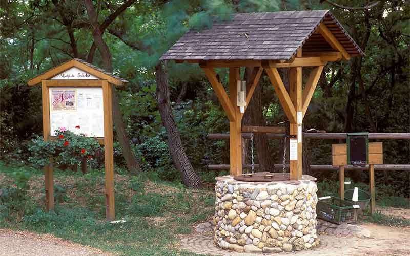 Weinbrunnen Großwetzdorf - Schmidatal