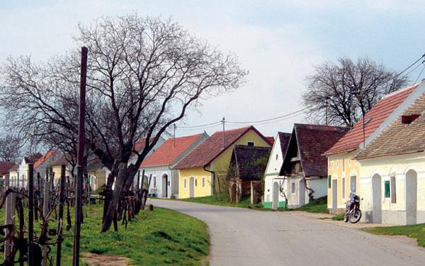 Die Kellergassen und Weinrieden im Schmidatal – Kellergasse in Niederschleinz