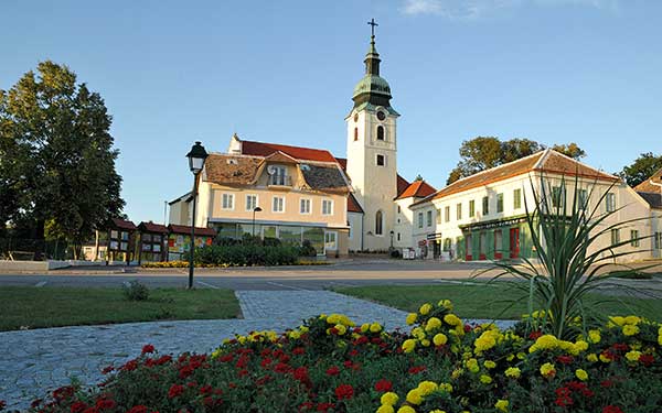 Hauptplatz in Sitzendorf im Weinviertel